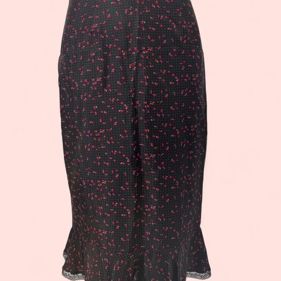 Black and red floral print - Picture 1 of 4